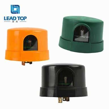 twist lock photocontrol products