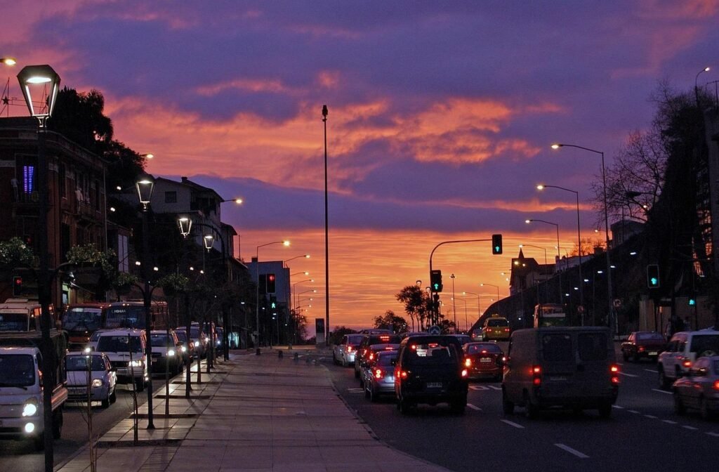 the installation of photovoltaic cells on lighting fixtures ensures constant and reliable lighting performance